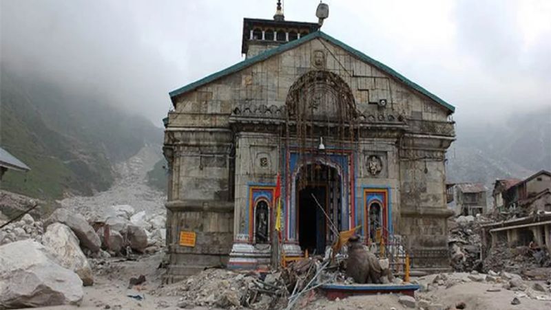 अब बताया जा रहा है कि आज यानी की 17 सितंबर से एक बार फिर से पुलिस द्वारा कंकालों की खोजबीन शुरू की जा रही है। इसके लिए पुलिस और एसडीआरएफ द्वारा संयुक्त रूप से दस टीमों के माध्यम से सर्च अभियान चलाया जाएगा। इसके लिए कहा जा रहा है कि स्थानीय निवासियों का भी सहयोग लिया जाएगा। स्थानीय निवासियों को सभी तरह की जानकारी बाकी लोगों से अधिक होती है और वो रास्तों से भी अंजान नहीं होते हैं।