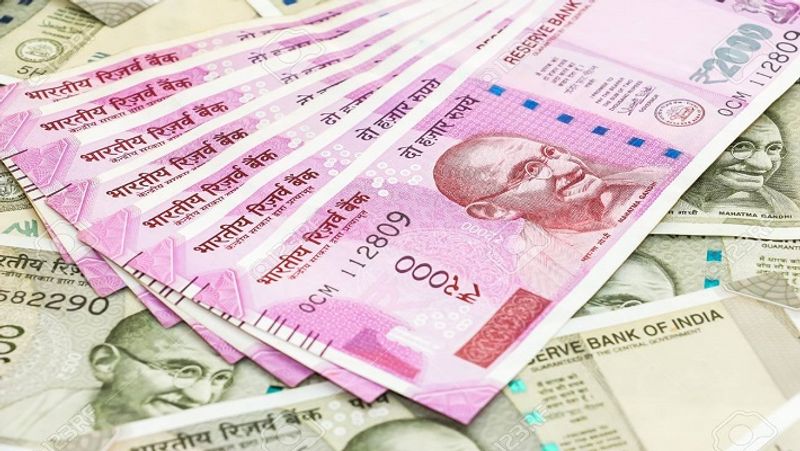 निवेश की सही पहचान से होता है फायदा
कंपनियां अपने कारोबार को विस्तार देने के लिए आईपीओ लाती हैं। इनमें अगर सही निवेश की पहचान हो तो इश्यू खुलने से लिस्टिंग वाले दिन यानी 10 से 12 दिन में ही निवेशक मोटी कमाई कर सकते हैं।
(फाइल फोटो)
