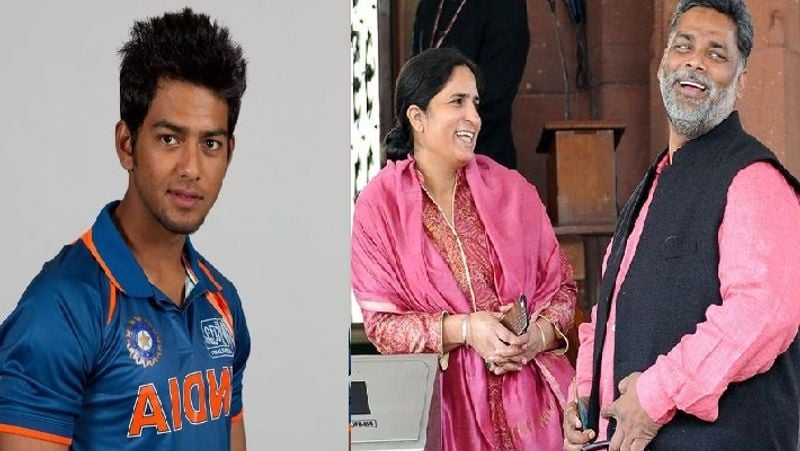 एक इंटरव्यू में रंजीता रंजन ने बताया था कि वो अपनी बाइक किसी को ड्राइव करने के लिए नहीं देतीं, अपने हसबैंड तक को नहीं। बता दें कि बेटी दिल्ली में रहकर ही पढ़ाई करती है।(फाइल फोटो)