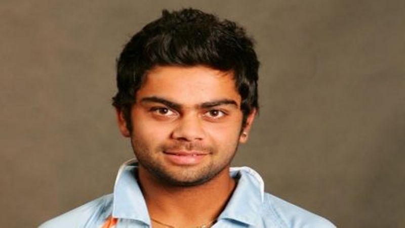इस दौरान प्रैक्टिस पर जाने से लेकर अन्य काम के लिए वह डीटीसी की बस में सफर किया करते थे। पैसे बचाने के लिए एक बार तो कोहली ने टिकट भी नहीं ली थी।