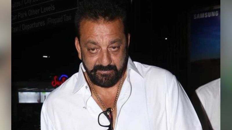 sanjay dutt suffering from 4th stage lungs cancer looks very week