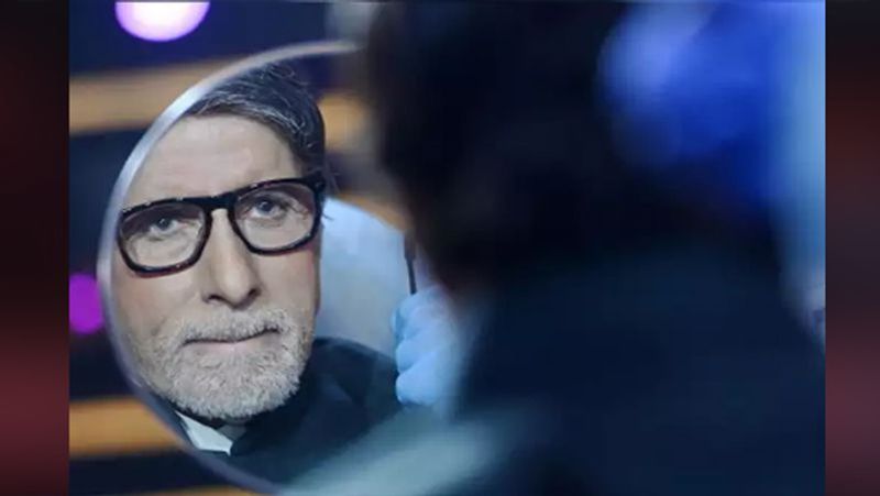दीपक सावंत ने बताया- अमितजी के लुक की बात करें तो प्रोमो में जो कुछ भी दिखा है वो उससे कहीं ज्यादा हैंडसम दिखने वाले हैं। आमतौर पर वो 45 मिनट में तैयार होते थे। इस बार उनको रेडी करने में करीब 60 मिनट लग रहे हैं।