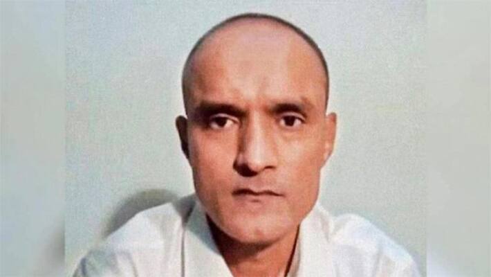 Retired officer Kulbhushan Jadhav will not get Outside lawyer in Pakistan, Pakistan has rejected India's demand. Retired officer Kulbhushan Jadhav will not get Outside lawyer in Pakistan, Pakistan has rejected India's demand.