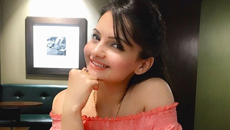 2012 जब जिया ने डांस रियलिटी शो झलक दिखला जा में बतौर कंटेस्टेंट बनने का मन बनाया।