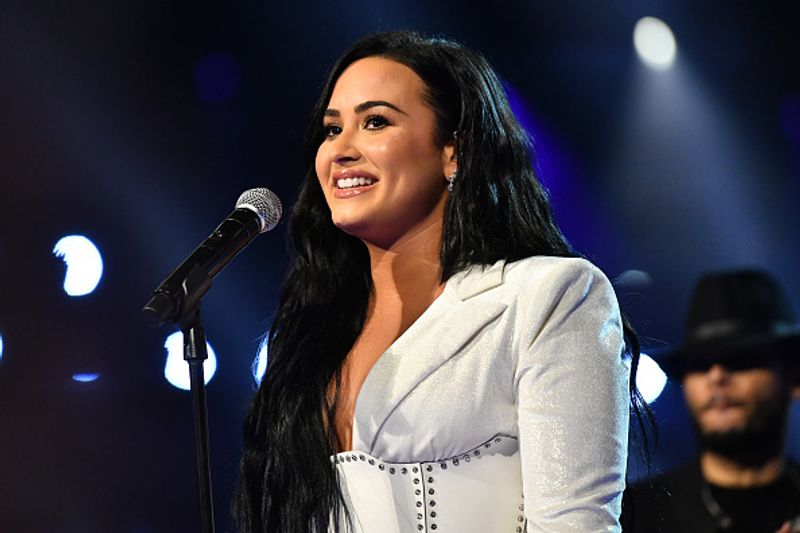 Hollywood stars who opened up about living with bipolar disorder dpl