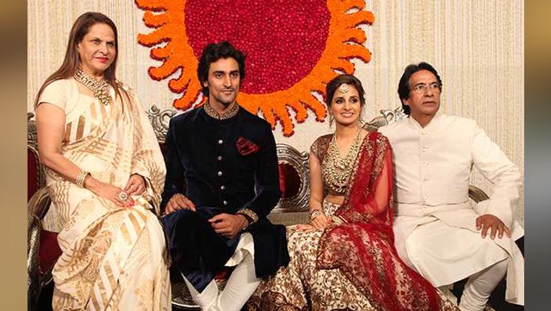 Do you know jaya bachchan co sister ramola bachchan is famous fashion designer