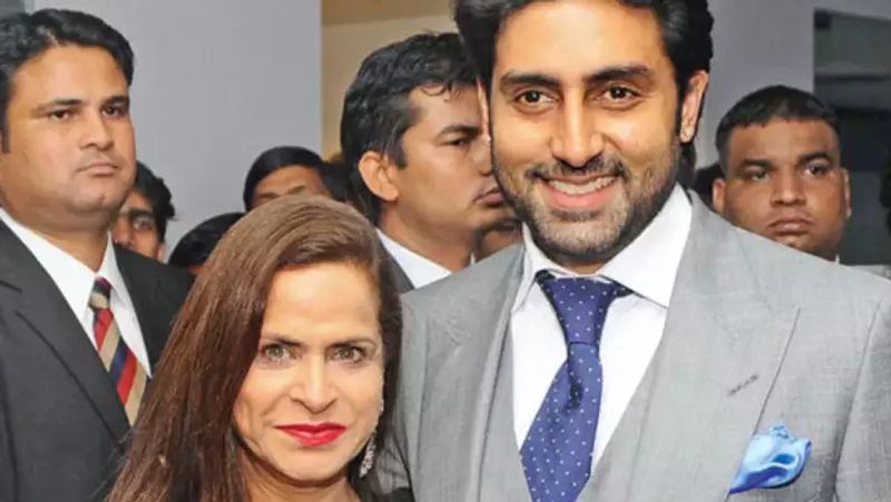 Do you know jaya bachchan co sister ramola bachchan is famous fashion designer