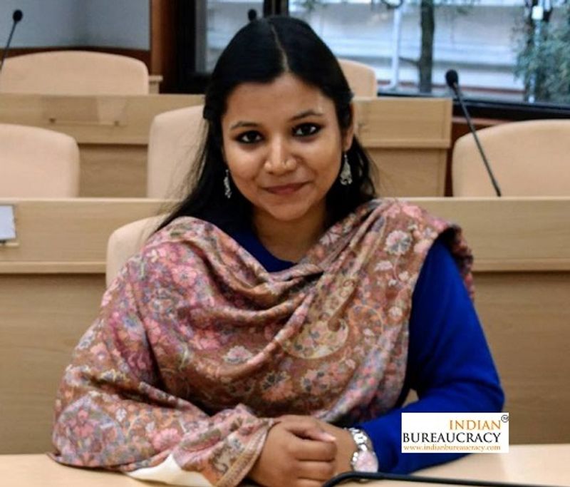 उन्होंने इंटरनेट को पढ़ाई का सबसे अच्छा माध्यम बताया। तीर्थनगरी स्थित लाला लाजपत राय मार्ग निवासी नमामि बंसल ने संघ लोक सेवा आयोग की सिविल सेवा परीक्षा-2016 में देश में 17वां और प्रदेश में पहला मुकाम हासिल किया है।
