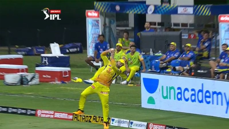 ipl2020 csk takes 9 wicket and gave 162 run, faf was the hero dva