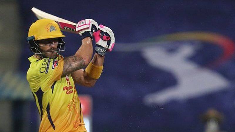 csk beat mumbai indians by 5 wickets in first match in ipl 2020