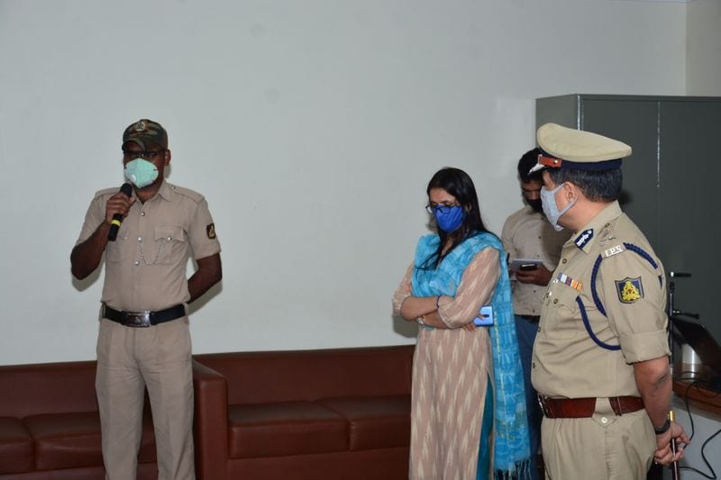 Corona Crisis Bengaluru Police Commissioner Meets warriors snr