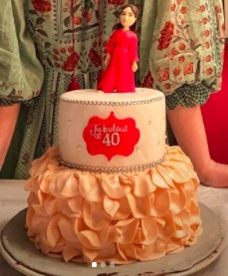 Bollywood actress Kareena Kapoor Khan celebrates 40th birthday with family dpl