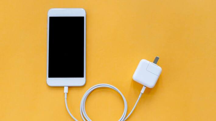 Covid 19 stay active on mobile screen for 28 days know about to keep it germ-free BDD Covid 19 stay active on mobile screen for 28 days know about to keep it germ-free BDD