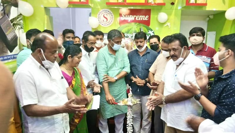North Karnataka First Neera Shop Started in Dharwadgrg