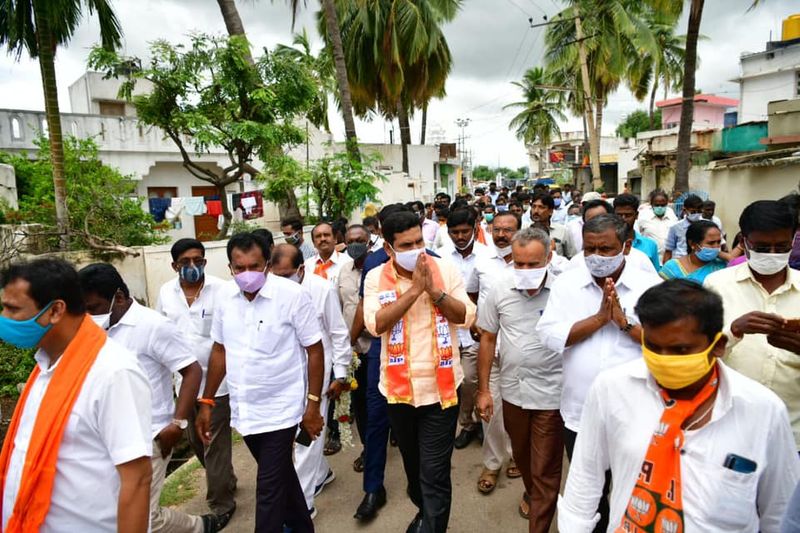 BJP Vice President By Vijayendra Starts campaign In Shira By Election