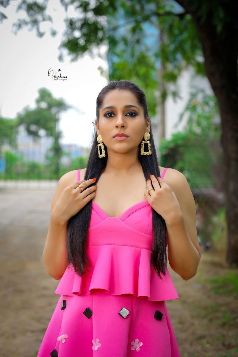hot anchor rashmi gautam is ready to get marriage arj