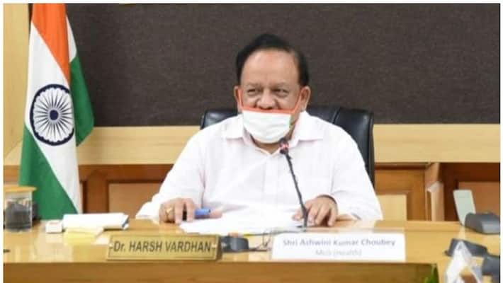 Union Health Minister applauds Karnataka's COVID-19 control measures -ymn Union Health Minister applauds Karnataka's COVID-19 control measures -ymn