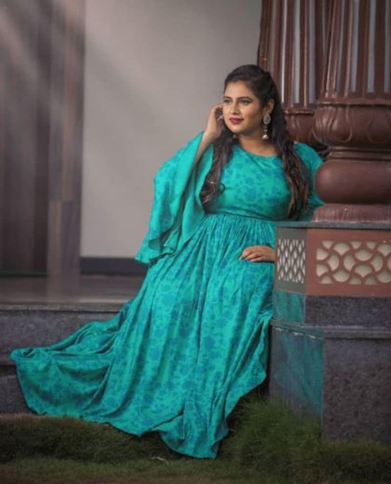 Kannada television actress bhramagantu geetha bharathi bhat received ccb inquiry notice vcs