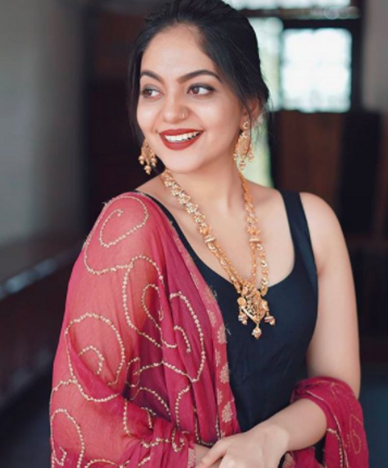 Actress Ahaana Krishna hold masters in Advertising and Marketing choose acting as career dpl