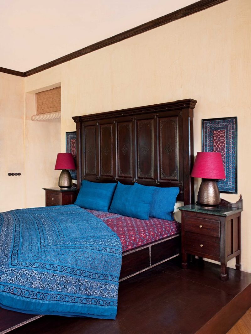Sabyasachi Mukherjee second home in Kolkata