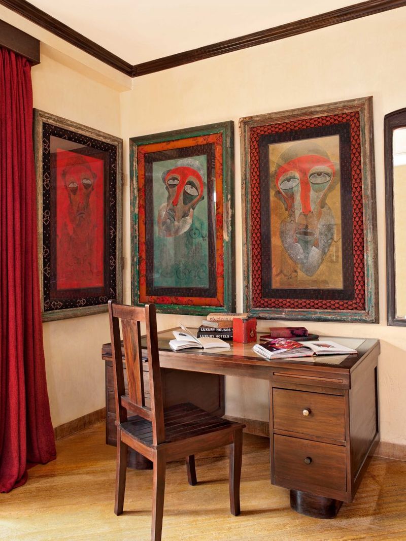 Sabyasachi Mukherjee second home in Kolkata
