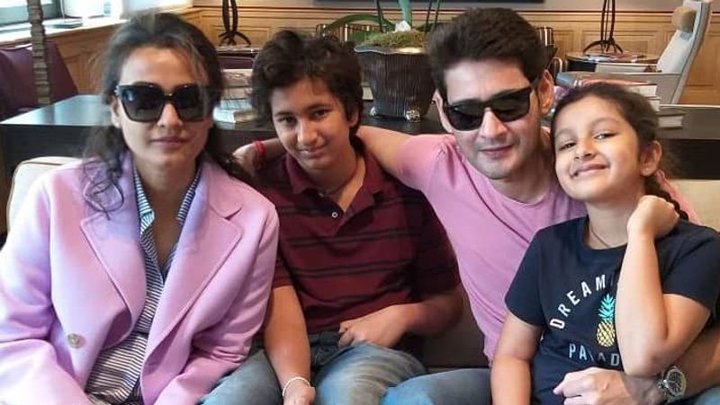 बता दें कि महेश बाबू की पत्नी पूर्व मिस इंडिया और बॉलीवुड एक्ट्रेस रह चुकी हैं। 