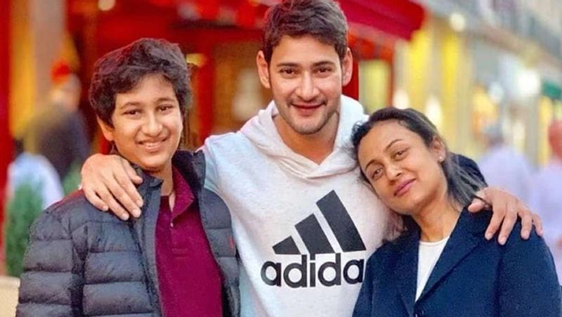 महेश बाबू के साथ अफेयर के बाद नम्रता ने अपना फिल्मी करियर छोड़ दिया था। कहा जाता है कि महेश नहीं चाहते थे कि उनकी पत्नी शादी के बाद काम करें। 