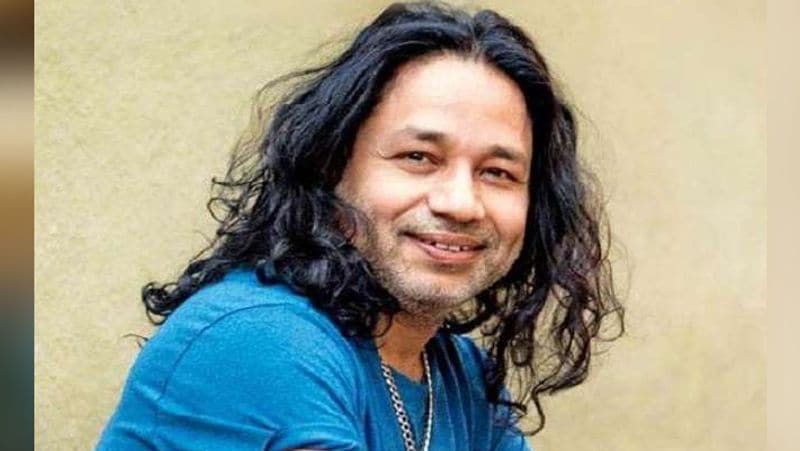 सिंगर कैलाश खेर पर भी यौन उत्पीड़न और छेड़छाड़ जैसे आरोप लगे हैं। 2018 में सिंगर सोना मोहापात्रा और एक अन्य महिला ने कैलाश के खिलाफ यौन उत्पीड़न के आरोप लगाए। महिला ने बताया कि कैलाश ने 2004 में उनके साथ गलत हरकत की थी।