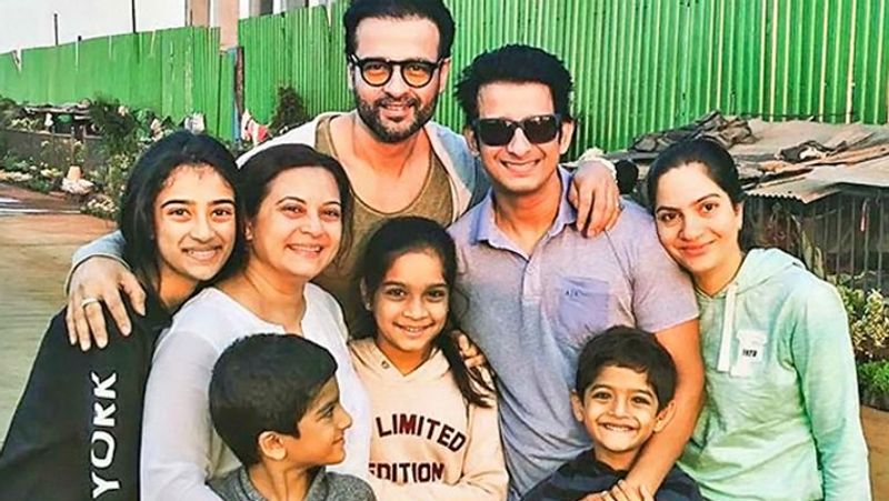 Bollywood Actor Prem Chopra daughters and his Family Members KPG