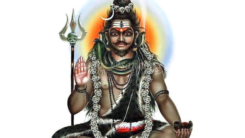 2. भैरवजी की उपासना करें। केले के पत्ते पर चावल का भोग लगाएं।
