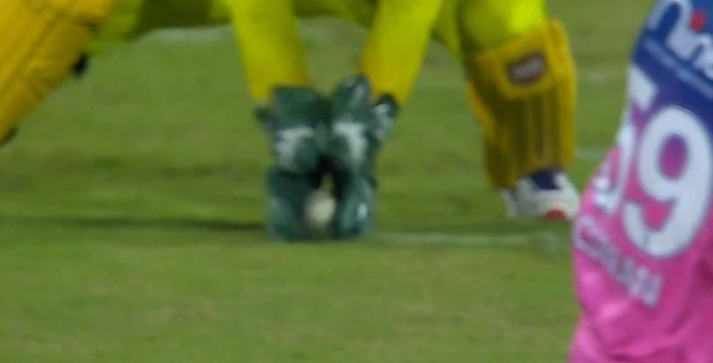 ipl 2020 rr vs csk umpires recall tom curran Dhoni loses cool Controversy