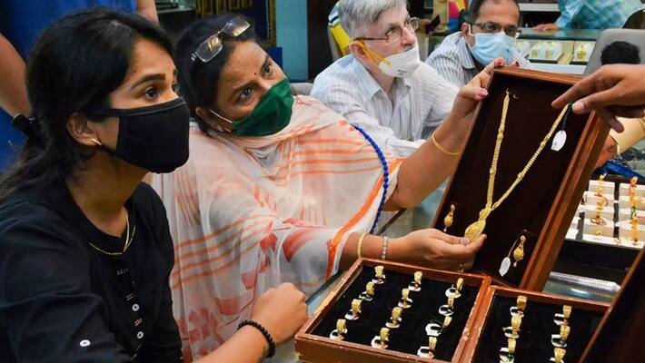 Gold prices today: gold rates fall sharply, go down below rs.50,000 and silver rates crash Gold prices today: gold rates fall sharply, go down below rs.50,000 and silver rates crash