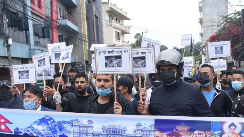 इस खबर के बाहर आने के साथ ही नेपाल सरकार ने सभी सुरक्षा निकाय और प्रशासनिक अधिकारियों को जानकारी के लिए ग्राउंड पर भेजा था। हुला जिले के मुख्यालय से दो किमी की दूरी पर रहे लाप्चा क्षेत्र में चीन के तरफ से अनाधिकृत तरीके से इमारतें बनाई गई है।