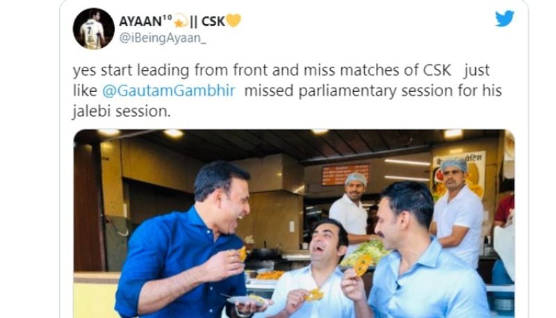 dhoni fans trolls gautam gambhir in twitter