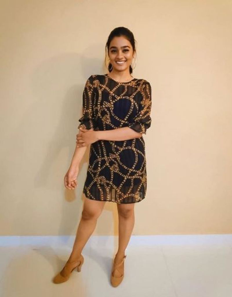 actress gayatri latest hot photo gallery