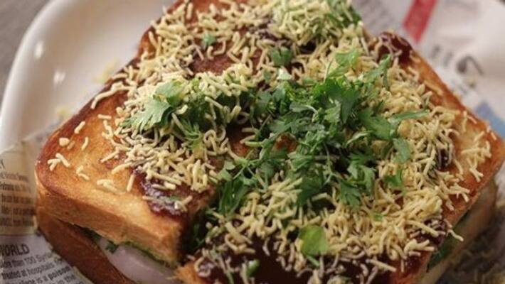 Make very tasty delicious street food Samosa Sandwich Recipe BDD Make very tasty delicious street food Samosa Sandwich Recipe BDD