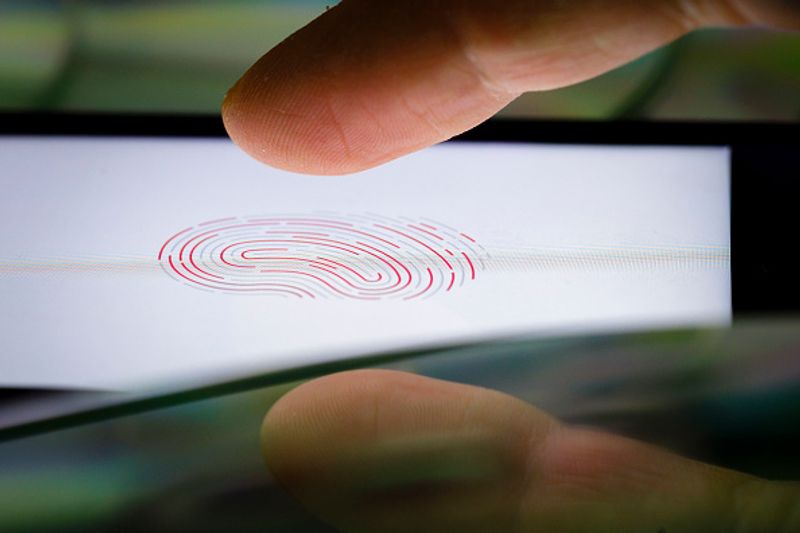 Fake Oximeter apps may steal fingerprint and other data ALB