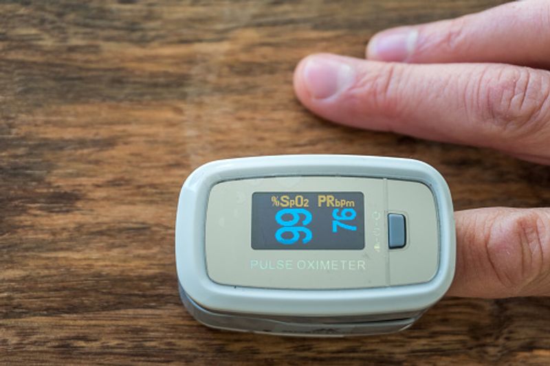 Fake Oximeter apps may steal fingerprint and other data ALB