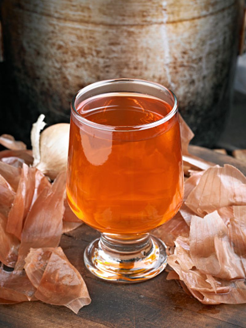 Onion Peel Tea Benefits That will Convince You To Save Those Onion Skins dpl