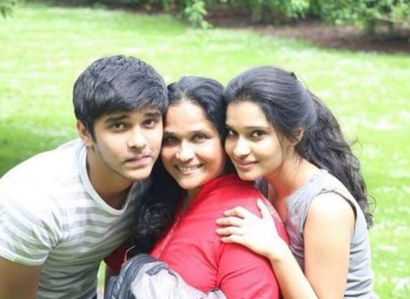 Vikram son Dhruv vikram birthday special photo collection