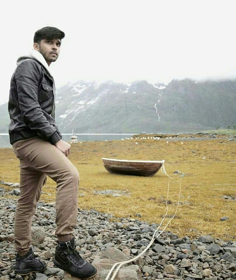 Vikram son Dhruv vikram birthday special photo collection