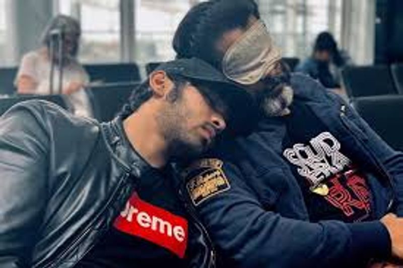 Vikram son Dhruv vikram birthday special photo collection