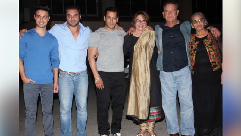 सलमान पर इस सबक का गहरा असर हुआ। उन्होंने सलीम से ये वादा किया वो इस बात को जीवनभर याद रखेंगे और ऐसा ही हुआ। बचपन की ये छोटी-छोटी बातें ही कारण हैं कि सलमान अपनी फैमिली के इतने करीब हैं।