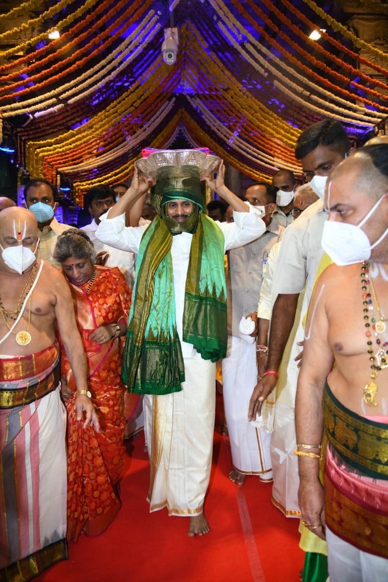AP CM Jagan Participate Srivari Brahmotsavam At Tirumala