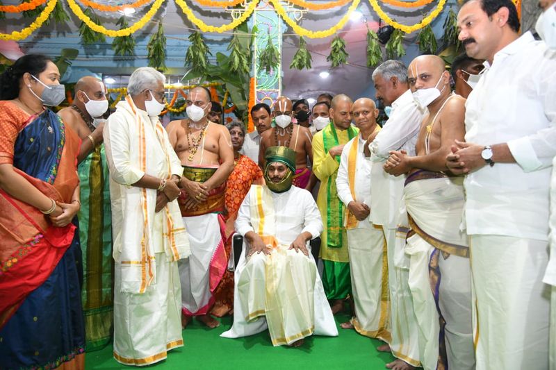 AP CM Jagan Participate Srivari Brahmotsavam At Tirumala