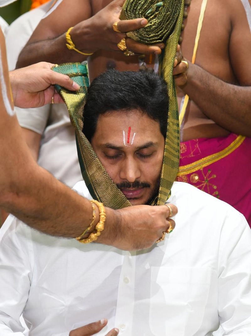 AP CM Jagan Participate Srivari Brahmotsavam At Tirumala