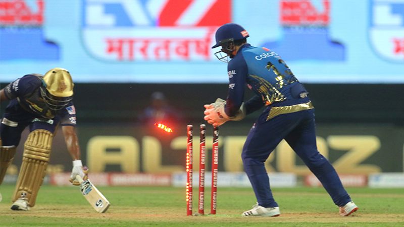 कोलकाता नाइट राइडर्स की ओर से शिवम मावी ने बेहतरीन गेंदबाजी की। उन्होंने 4 ओवर में 32 रन देकर 2 विकेट चटकाए। 
