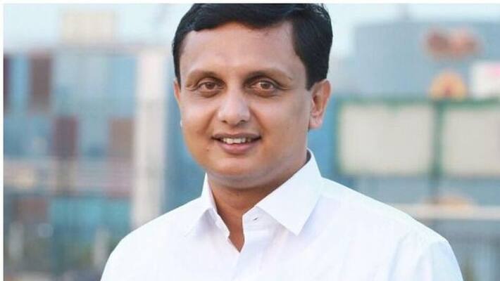 Mohammad Riyaz with joke on the issue of KM Abhijit Mohammad Riyaz with joke on the issue of KM Abhijit