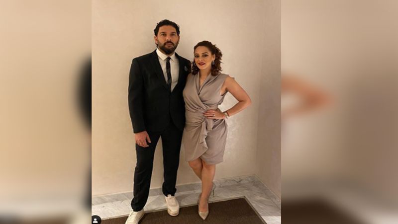 Hazel Keech Shares An Adorable Pic With Hubby Yuvraj Singh Asks Him To come Home