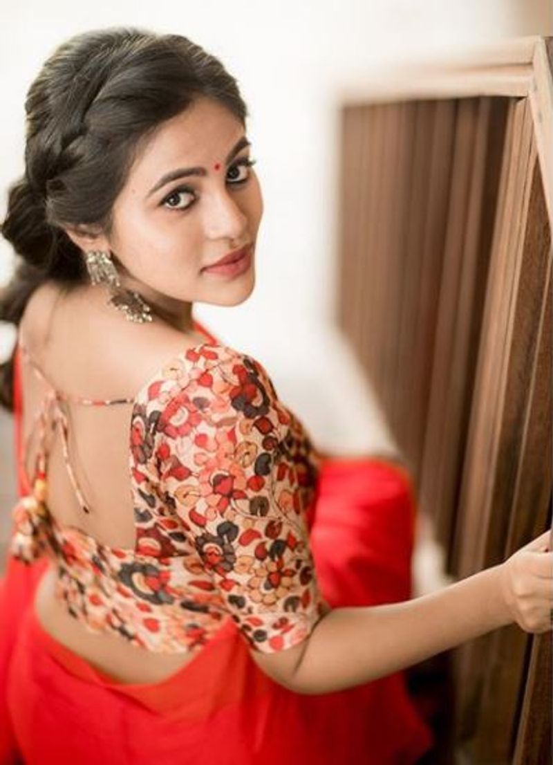 gv prakash sisiter bhavani sree latest saree photo gallery